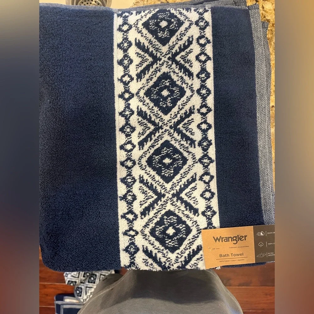 Wrangler Blue and White Cotton Bath Towels